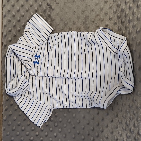Under armour baby body - Picture 1 of 3
